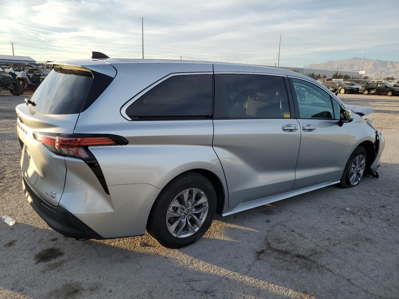 2022 TOYOTA SIENNA LE VIN:5LMDJ1D9XJUL01015