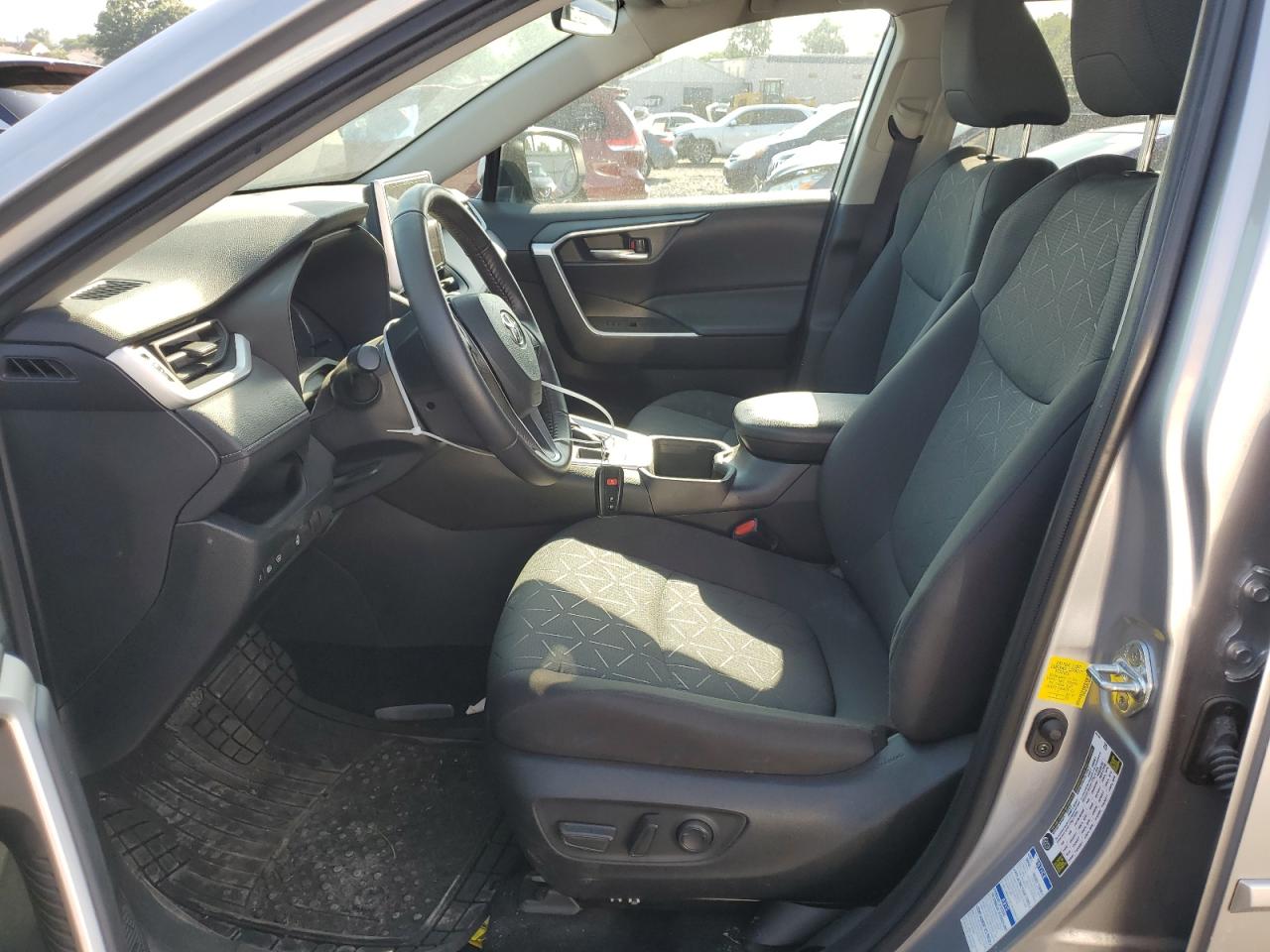 2023 TOYOTA RAV4 XLE VIN:2T3P1RFV4PC328824