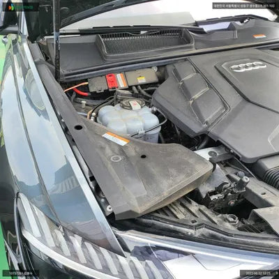 2021 Audi Q8 WAUZZZF16MD019827 VIN:WAUZZZF16MD019827