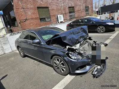 2016 Mercedes-Benz C 220 VIN: