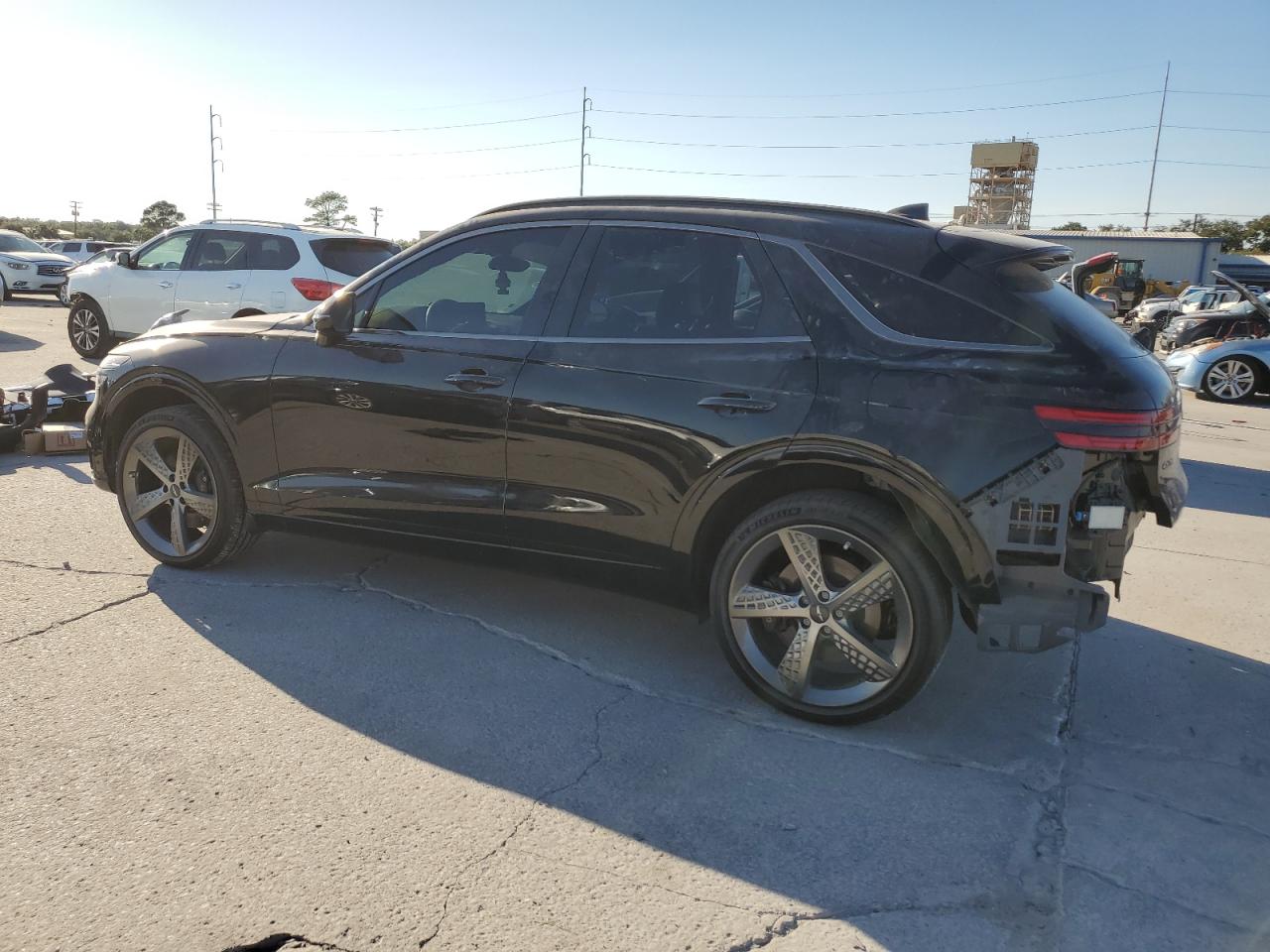 2024 GENESIS GV70 BASE VIN:5NMMADTB9RH005682