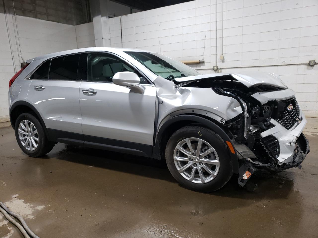 2022 CADILLAC XT4 LUXURY VIN:1GYFZBR49NF105717