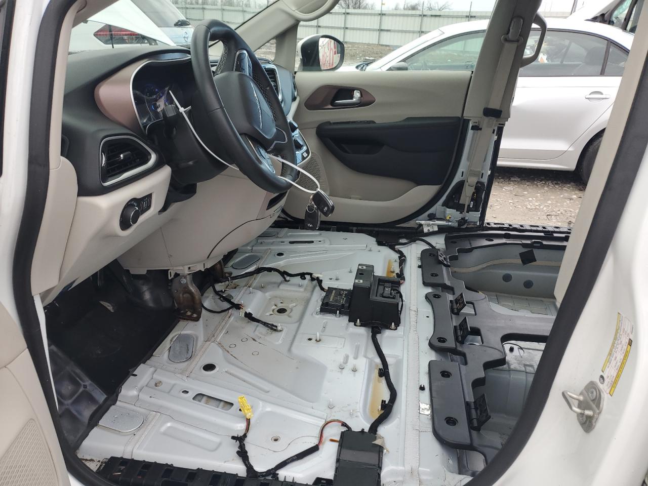 2023 CHRYSLER VOYAGER LX VIN:2C4RC1CG8PR559521