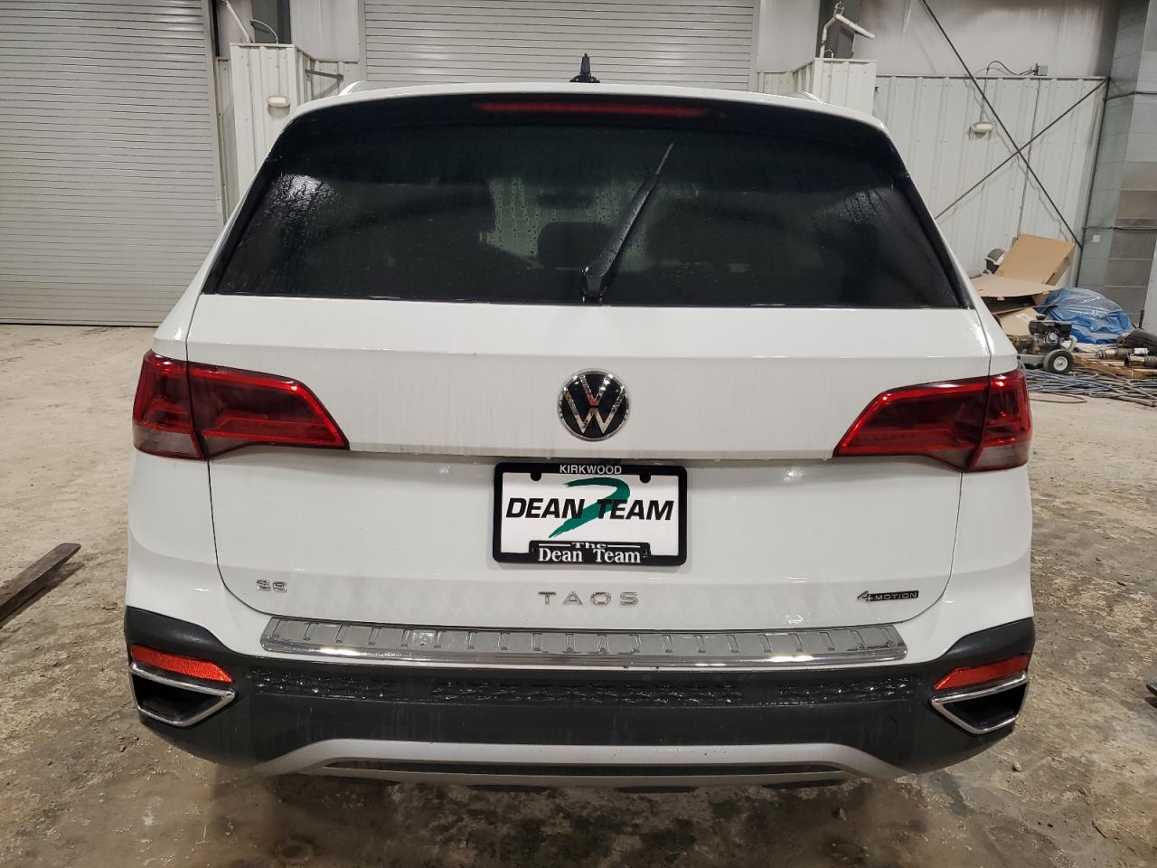 2024 VOLKSWAGEN TAOS SE VIN:3VVUX7B22RM075931