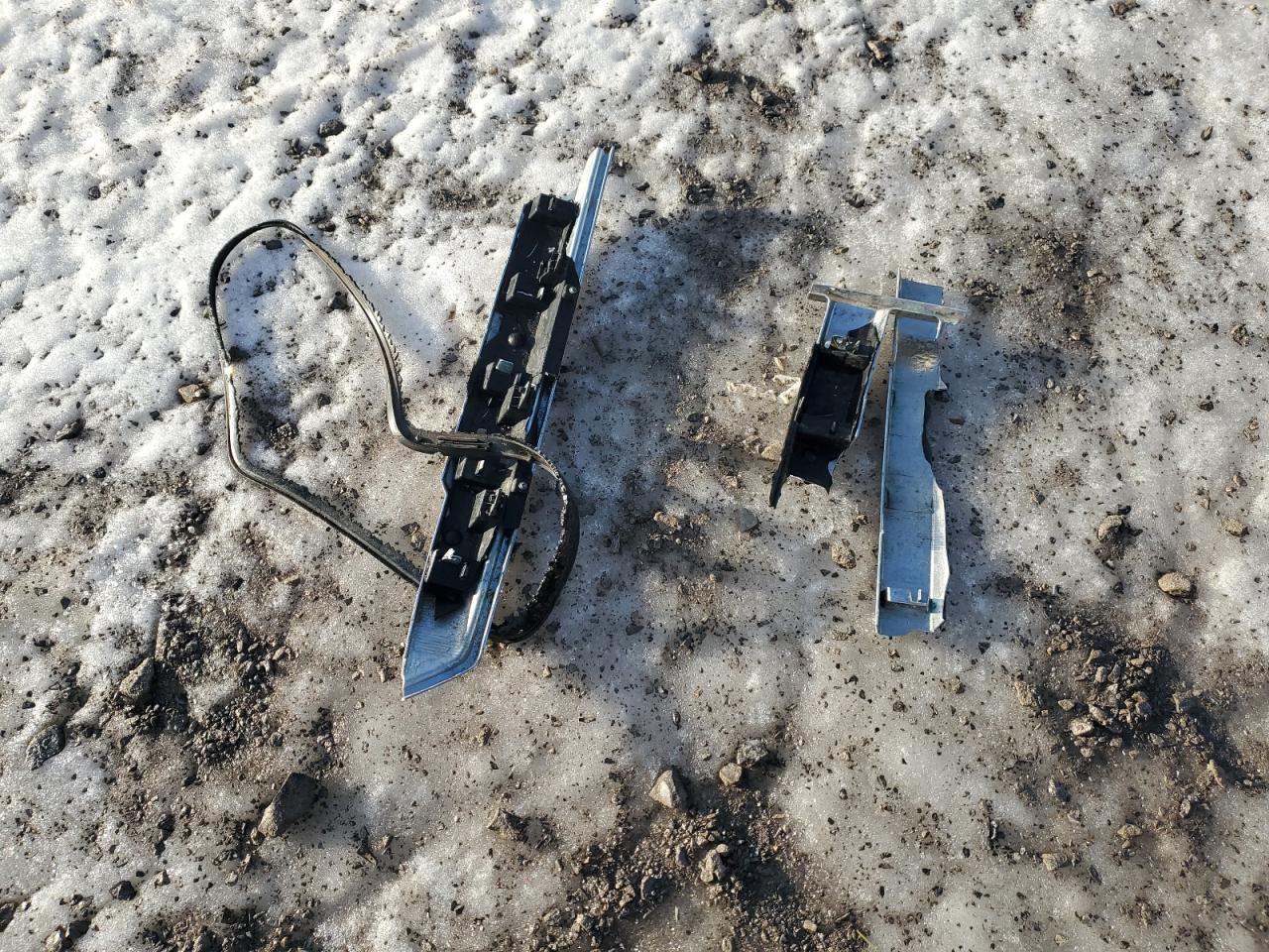 2023 CHEVROLET TRAVERSE LT VIN:1GNEVHKW3PJ325681