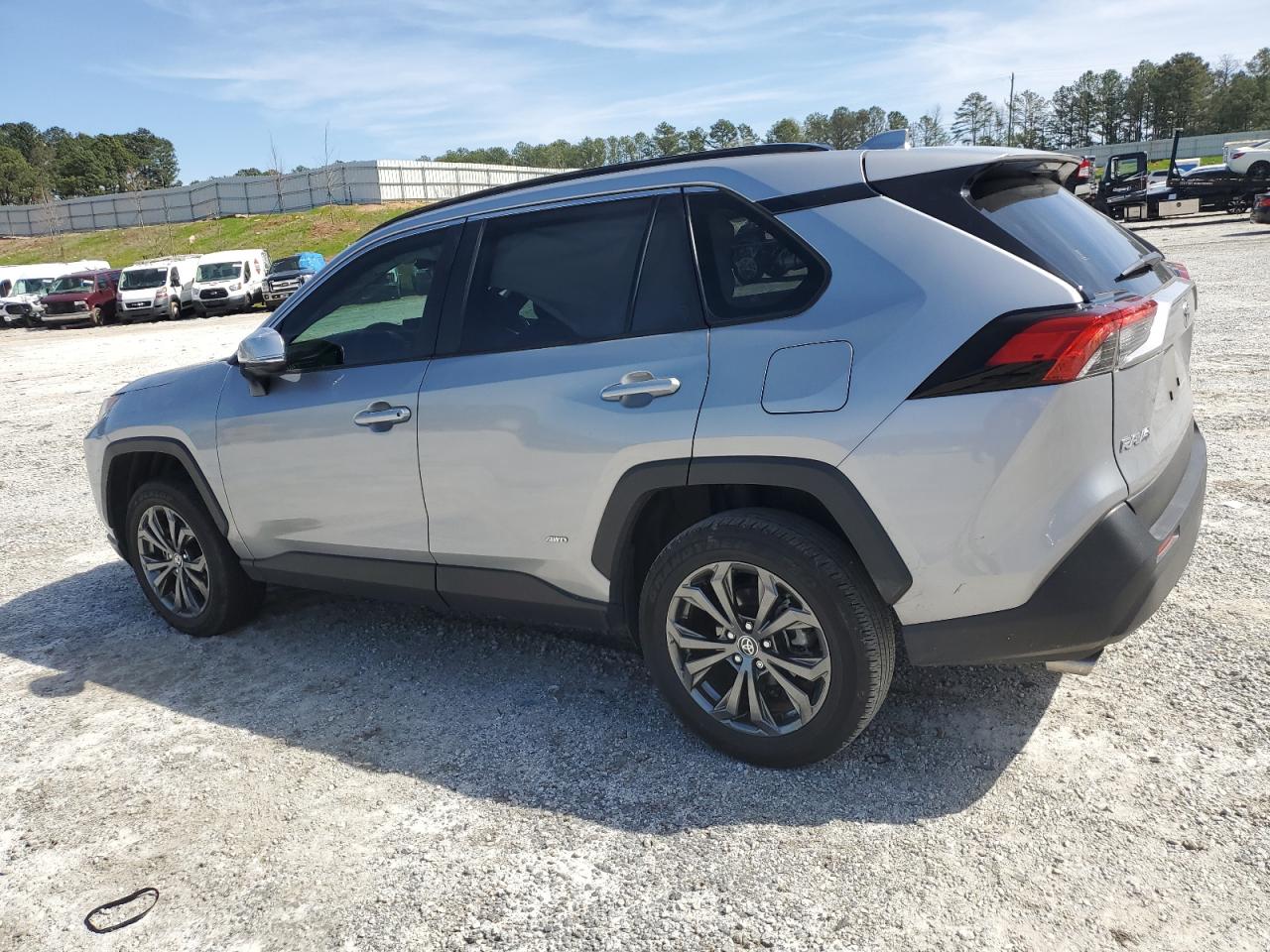 2022 TOYOTA RAV4 XLE PREMIUM VIN:JTMB6RFV0ND063484