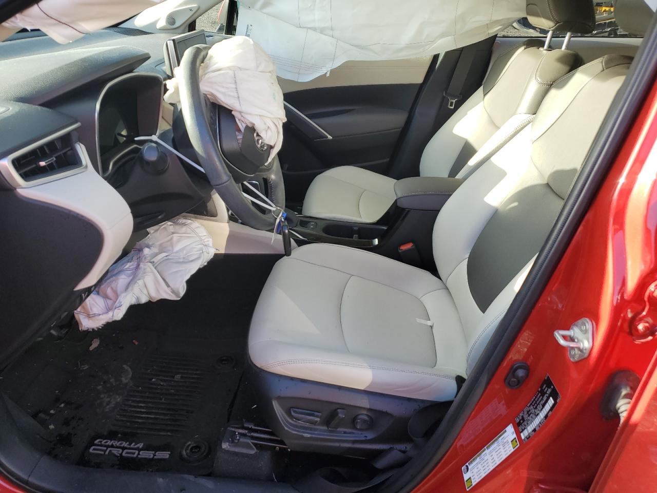 2023 TOYOTA COROLLA CROSS XLE VIN:7MUDAABG0PV063871