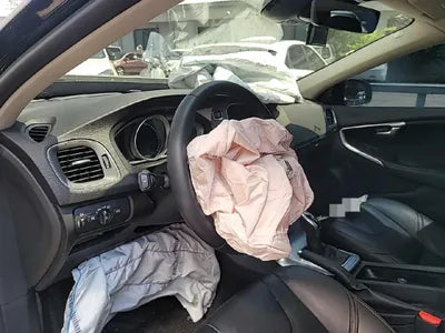 2018 Volvo V40 YV1MZ72K0K2176234 VIN:YV1MZ72K0K2176234