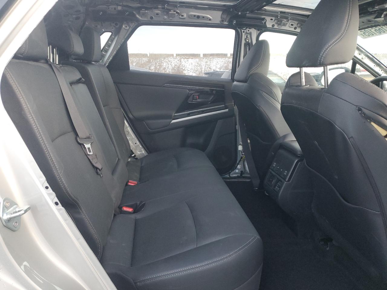 2024 TOYOTA BZ4X XLE VIN:JTMABACA5RA072490