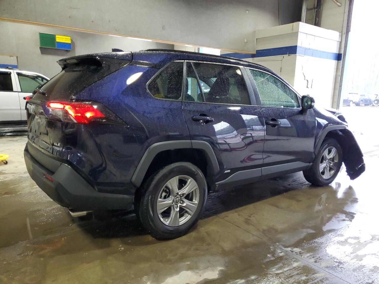 2024 TOYOTA RAV4 XLE VIN:4T3RWRFV7RU147129