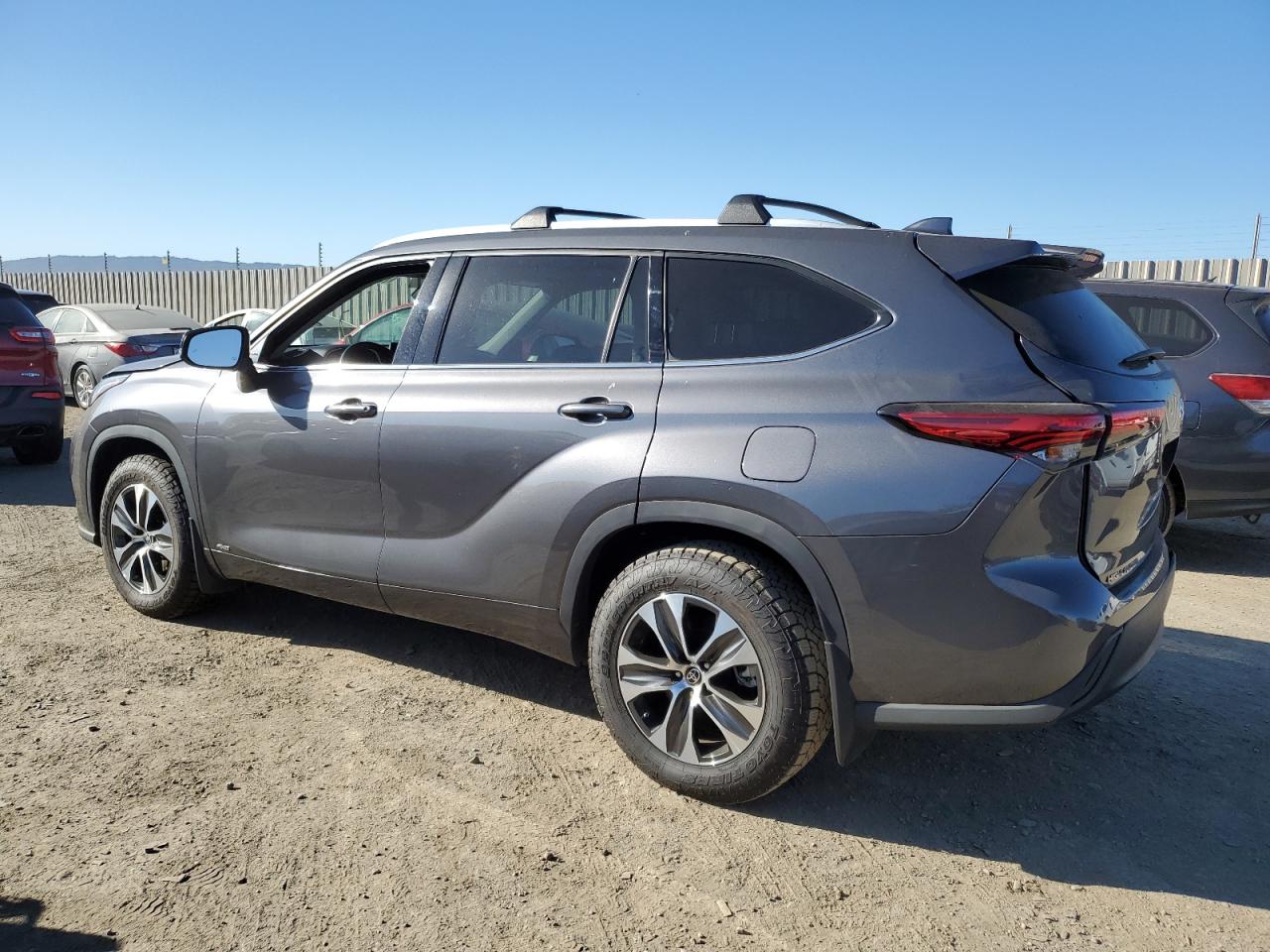 2022 TOYOTA HIGHLANDER HYBRID XLE VIN:5TDHBRCH7NS541697
