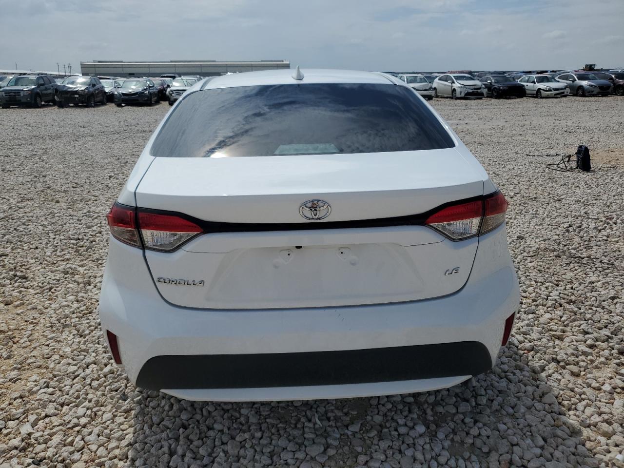 2022 TOYOTA COROLLA LE VIN:5YFEPMAE6NP328121
