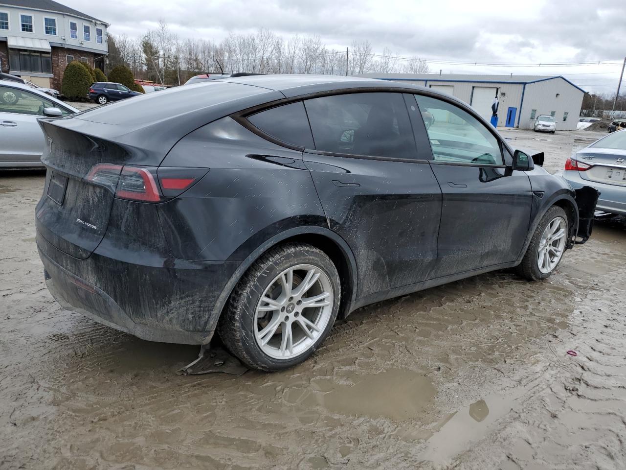 2023 TESLA MODEL Y  VIN:7SAYGDEE7PA030344