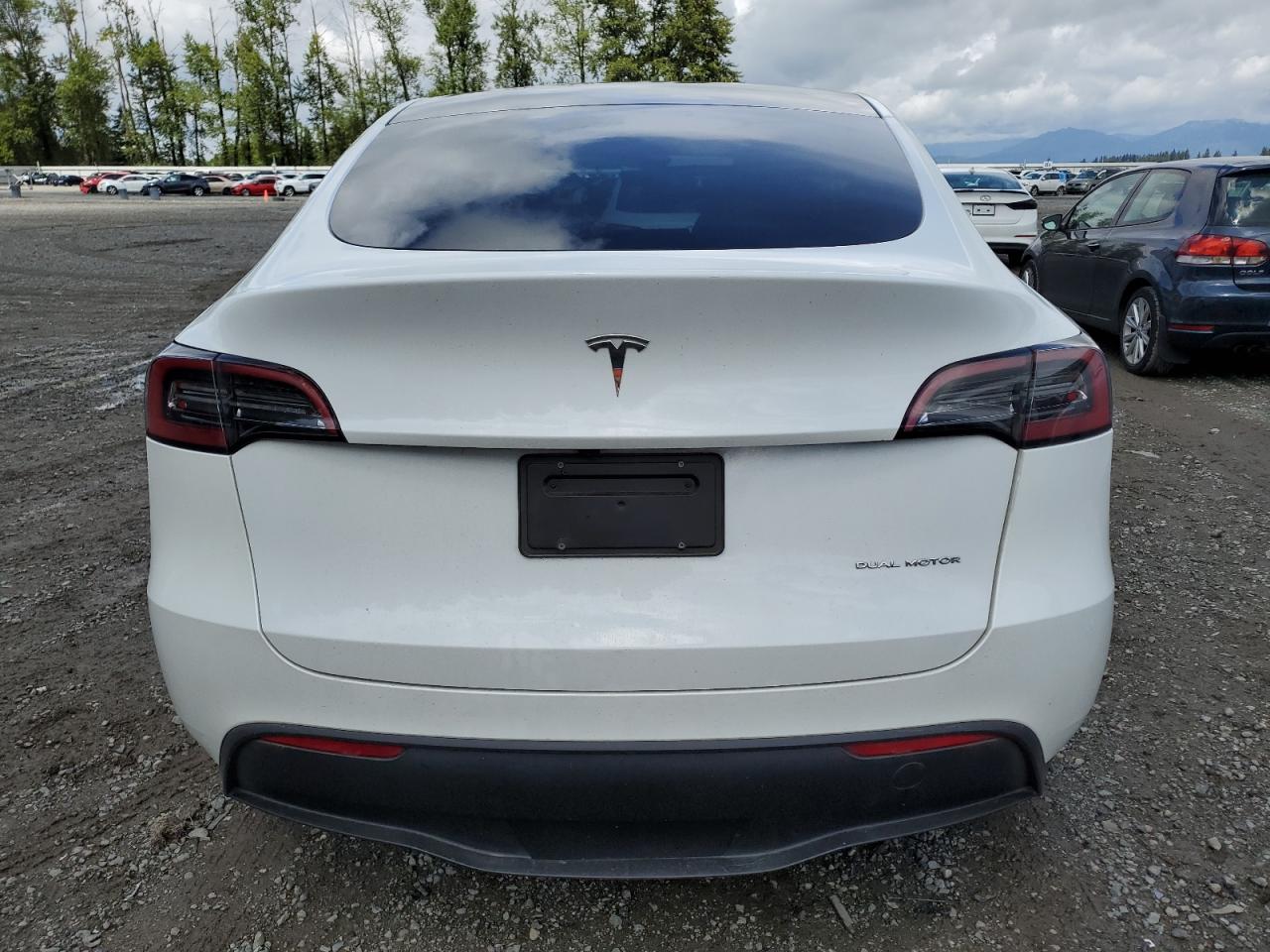 2023 TESLA MODEL Y  VIN:7SAYGAEE2PF827005