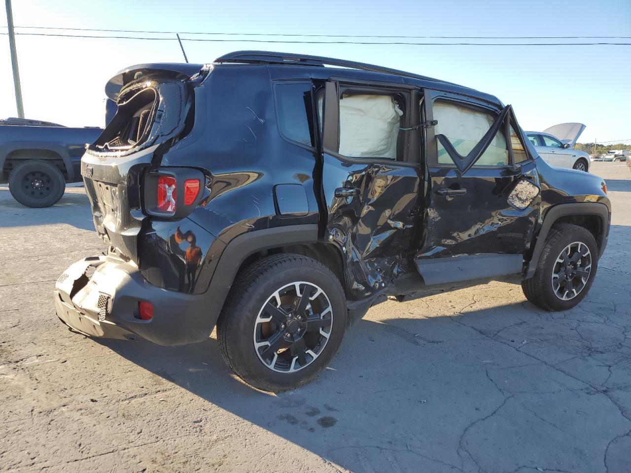 2023 JEEP RENEGADE LATITUDE VIN:ZACNJDB12PPP43373