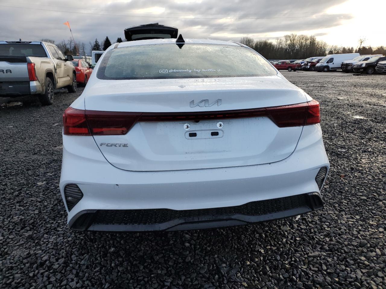 2024 KIA FORTE LX VIN:3KPF24AD5RE760085