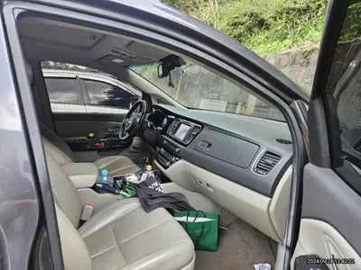 2015 Kia Carnival VIN: