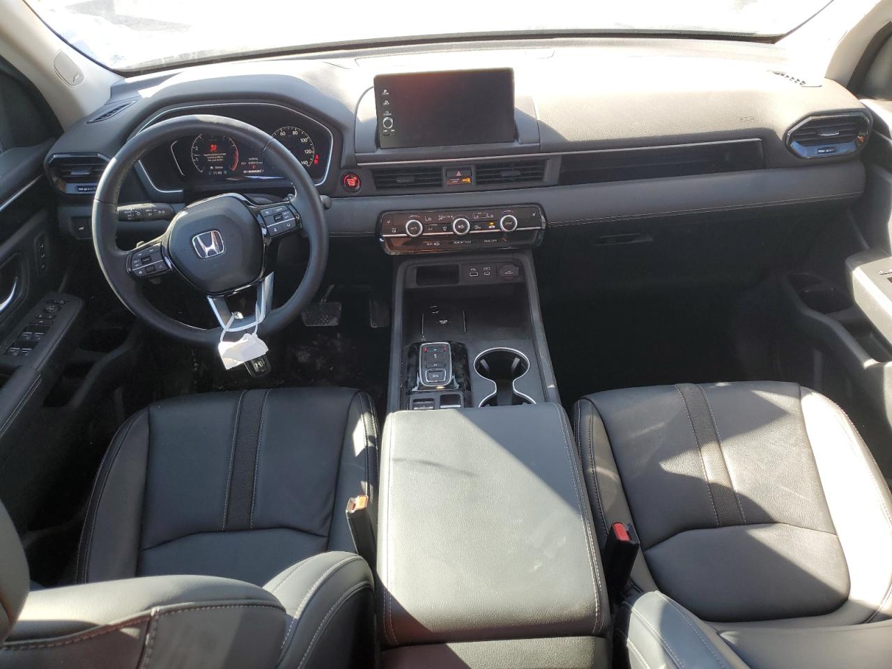 2024 HONDA PILOT TOURING VIN:5FNYG2H70RB010201