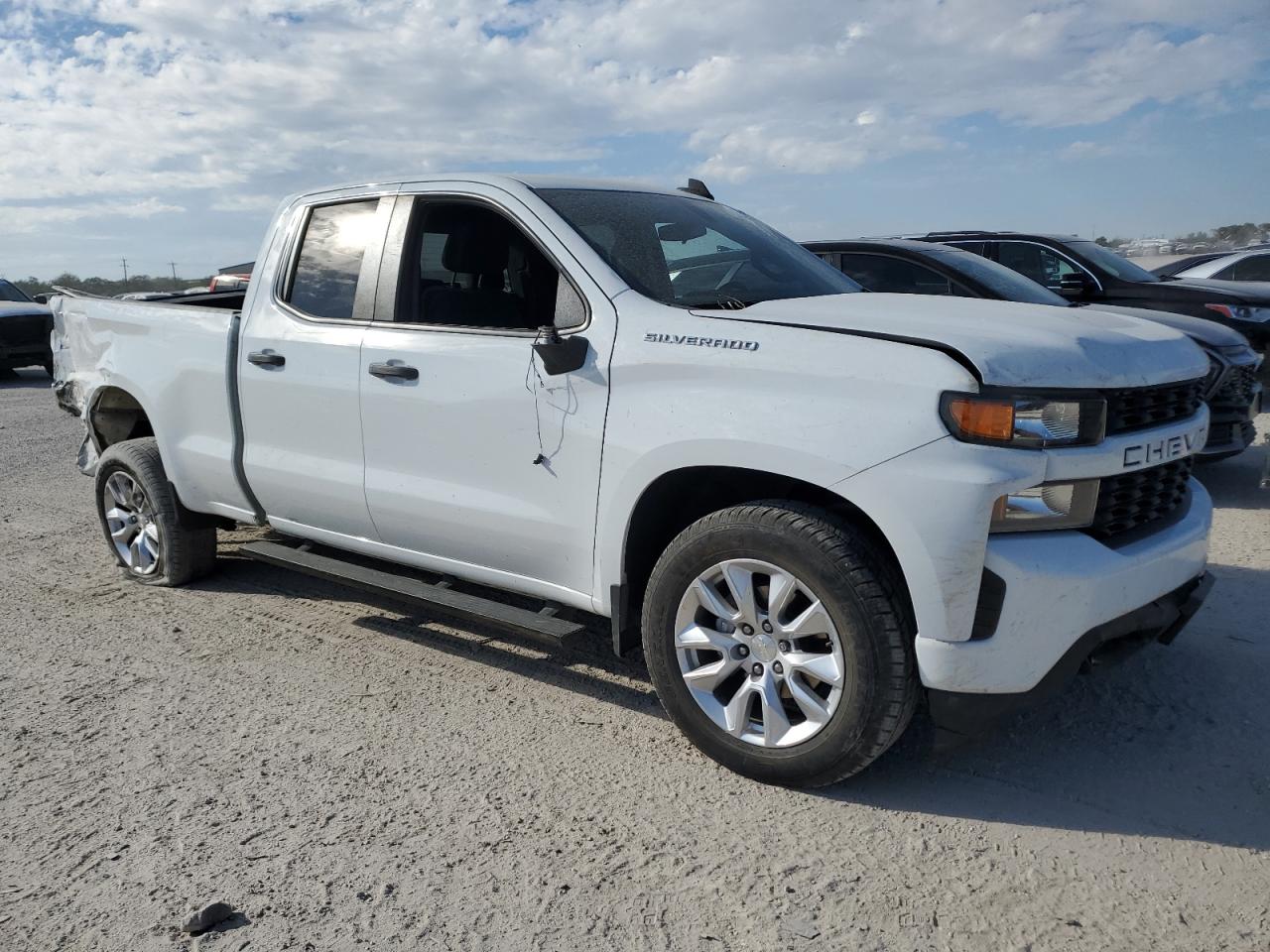 2022 CHEVROLET SILVERADO LTD C1500 CUSTOM VIN:1GCRWBEK8NZ214586