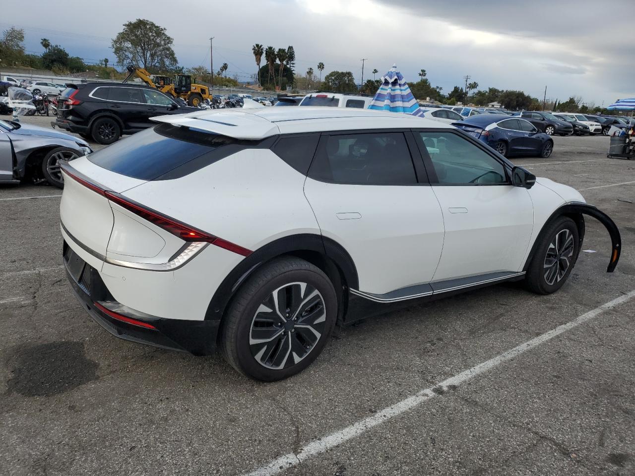 2022 KIA EV6 LIGHT VIN:KNDC3DLC0N5055138