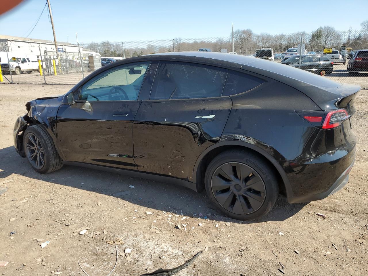 2024 TESLA MODEL Y  VIN:7SAYGDEE8RF153642