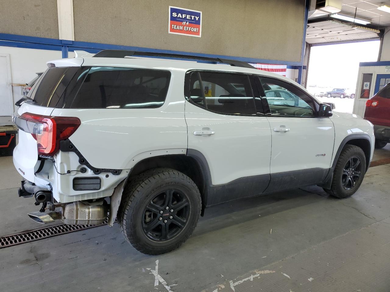 2023 GMC ACADIA AT4 VIN:1GKKNLLS2PZ183839