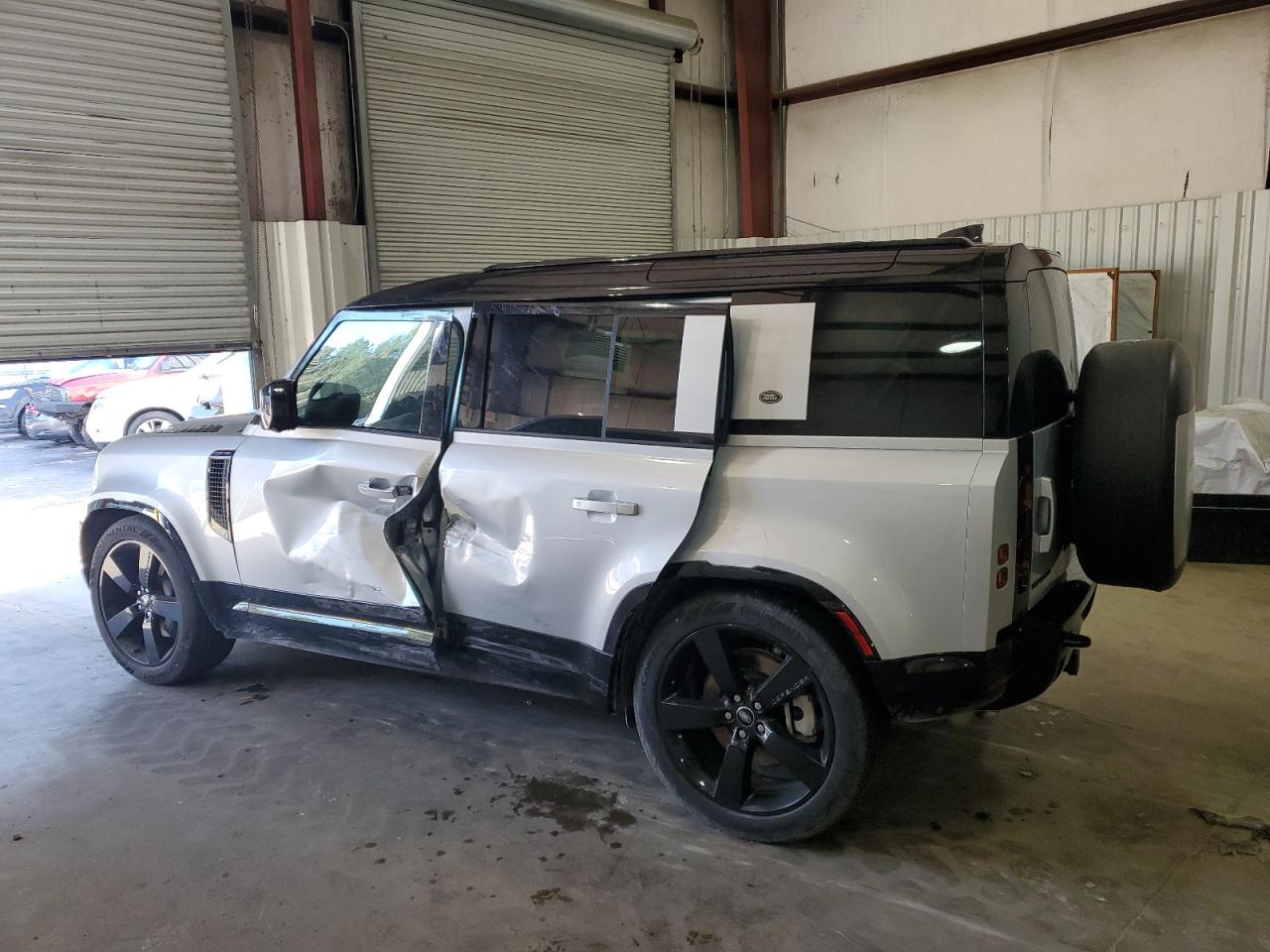 2024 LAND ROVER DEFENDER 110 X-DYNAMIC SE VIN:SALE2EEU1R2263021