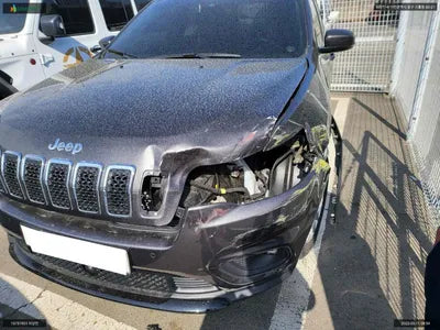 2019 Jeep Cherokee 1C4PJMCB0KD443051 VIN:1C4PJMCB0KD443051