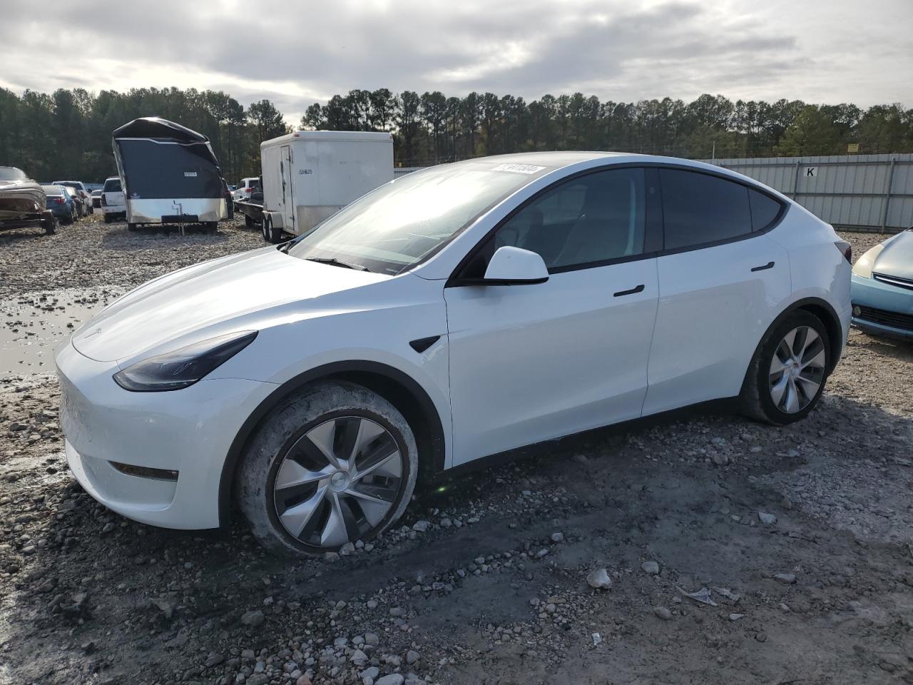 2023 TESLA MODEL Y  VIN:7SAYGAEE1PF830400
