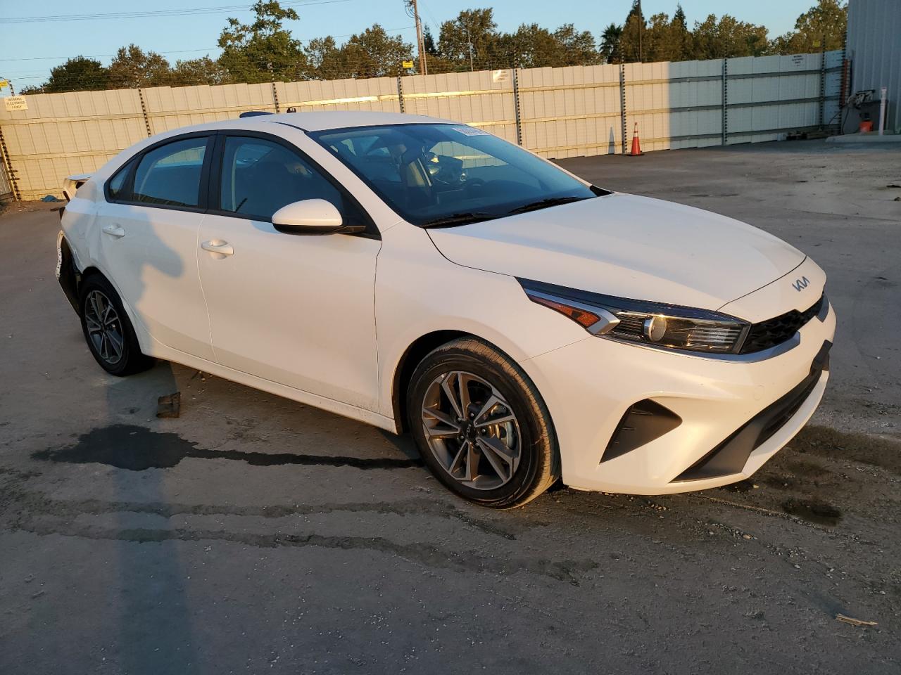 2023 KIA FORTE LX VIN:3KPF24AD1PE650244