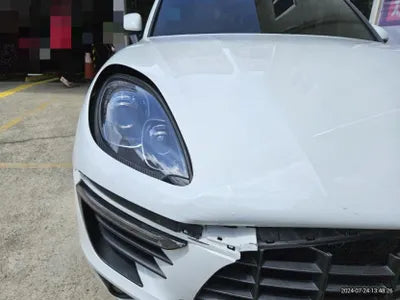 2016 Porsche Macan VIN: