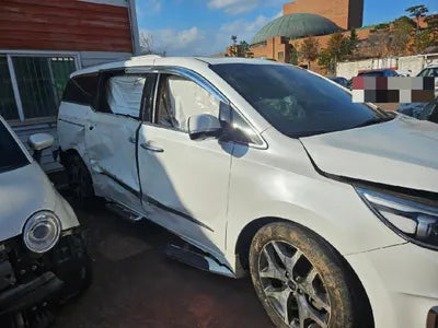 2017 Kia Carnival VIN: