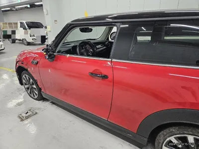 2022 MINI Cooper VIN: