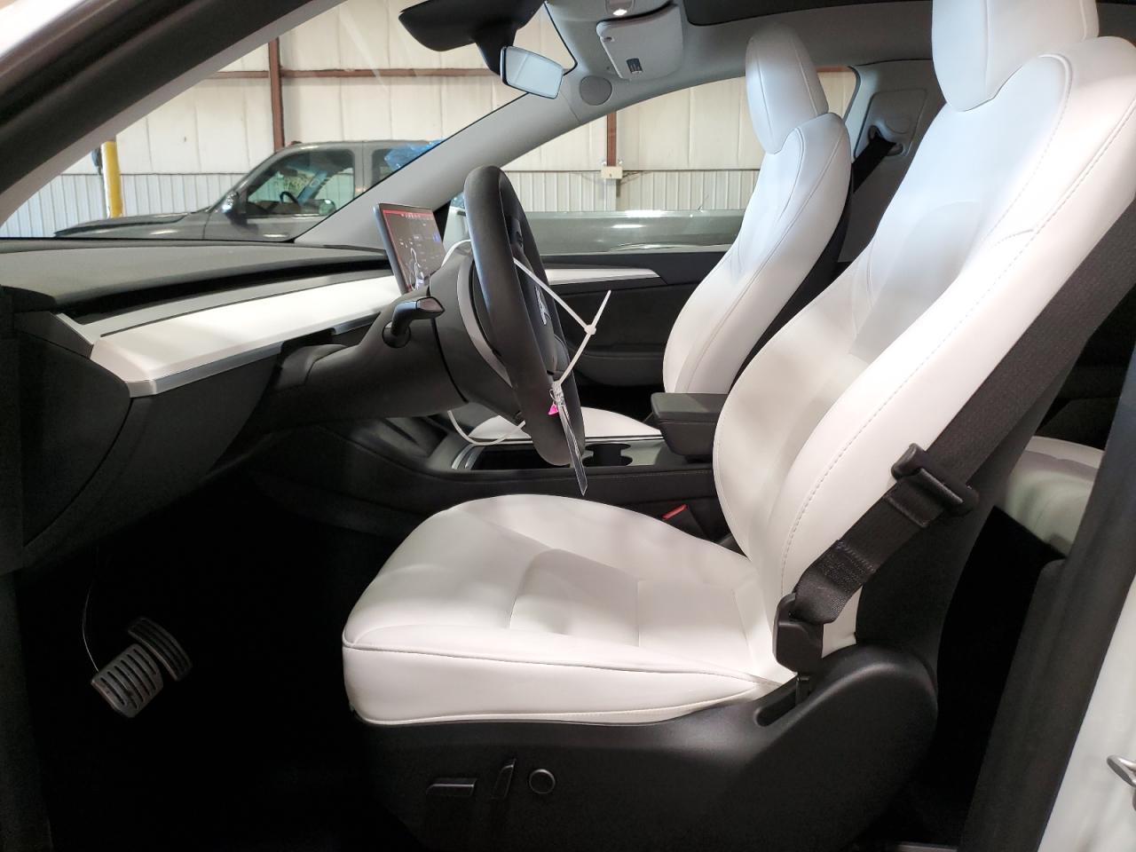 2023 TESLA MODEL Y  VIN:7SAYGDEF1PF800632