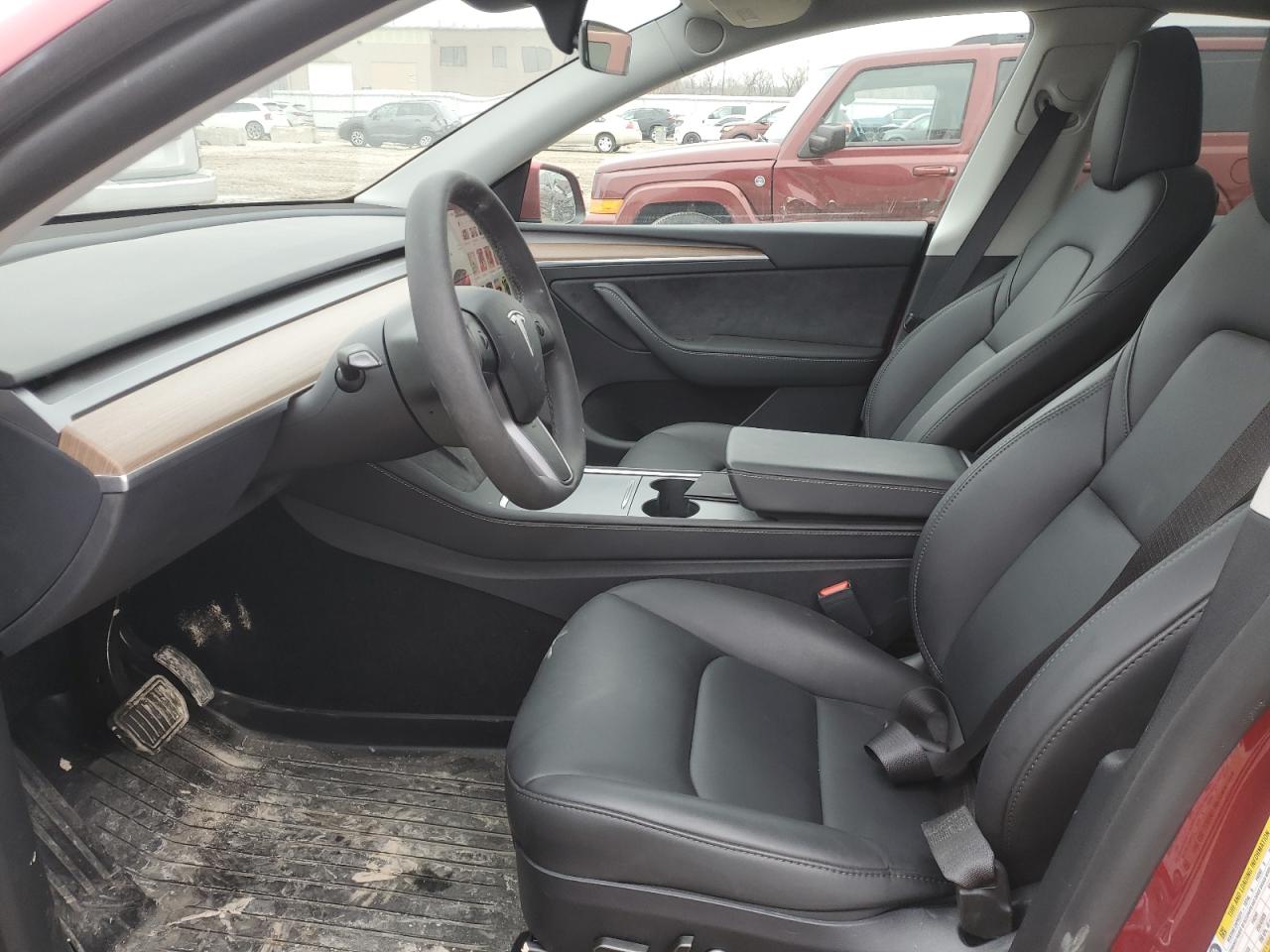2024 TESLA MODEL Y  VIN:7SAYGDEE8RF082636