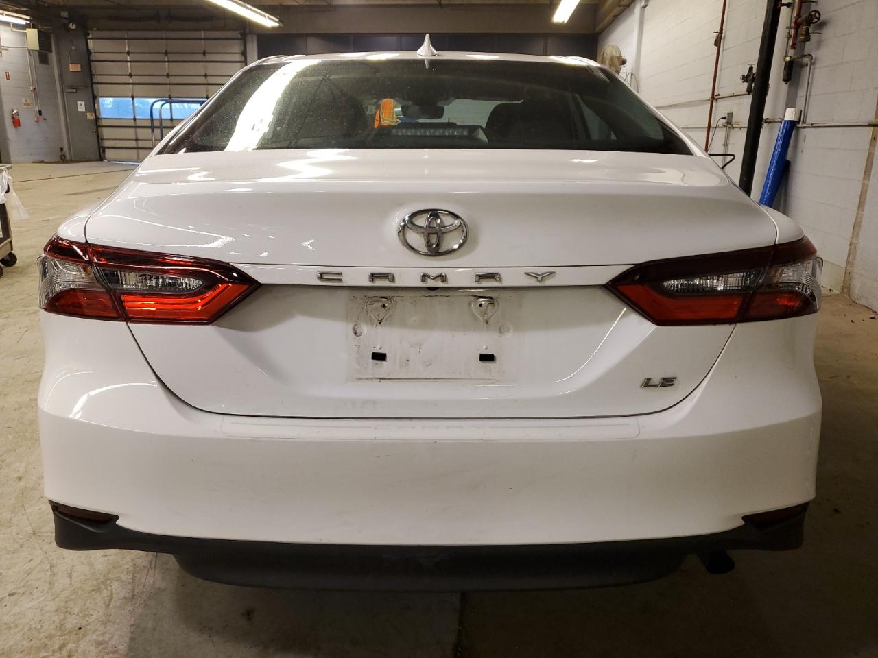 2022 TOYOTA CAMRY LE VIN:4T1C11AK9NU670481