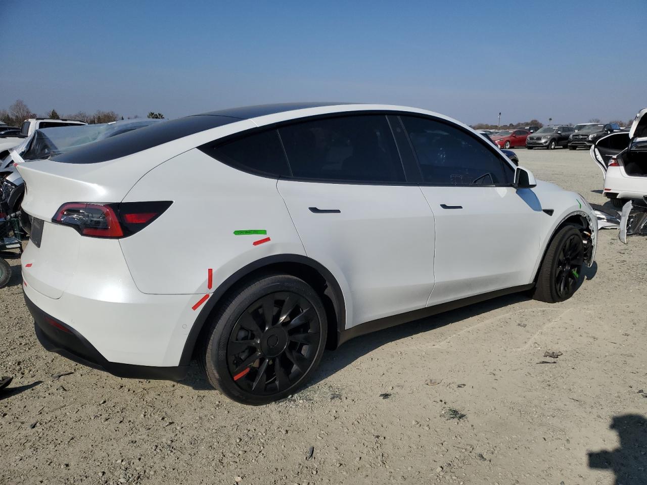 2022 TESLA MODEL Y  VIN:7SAYGDEE9NF411550