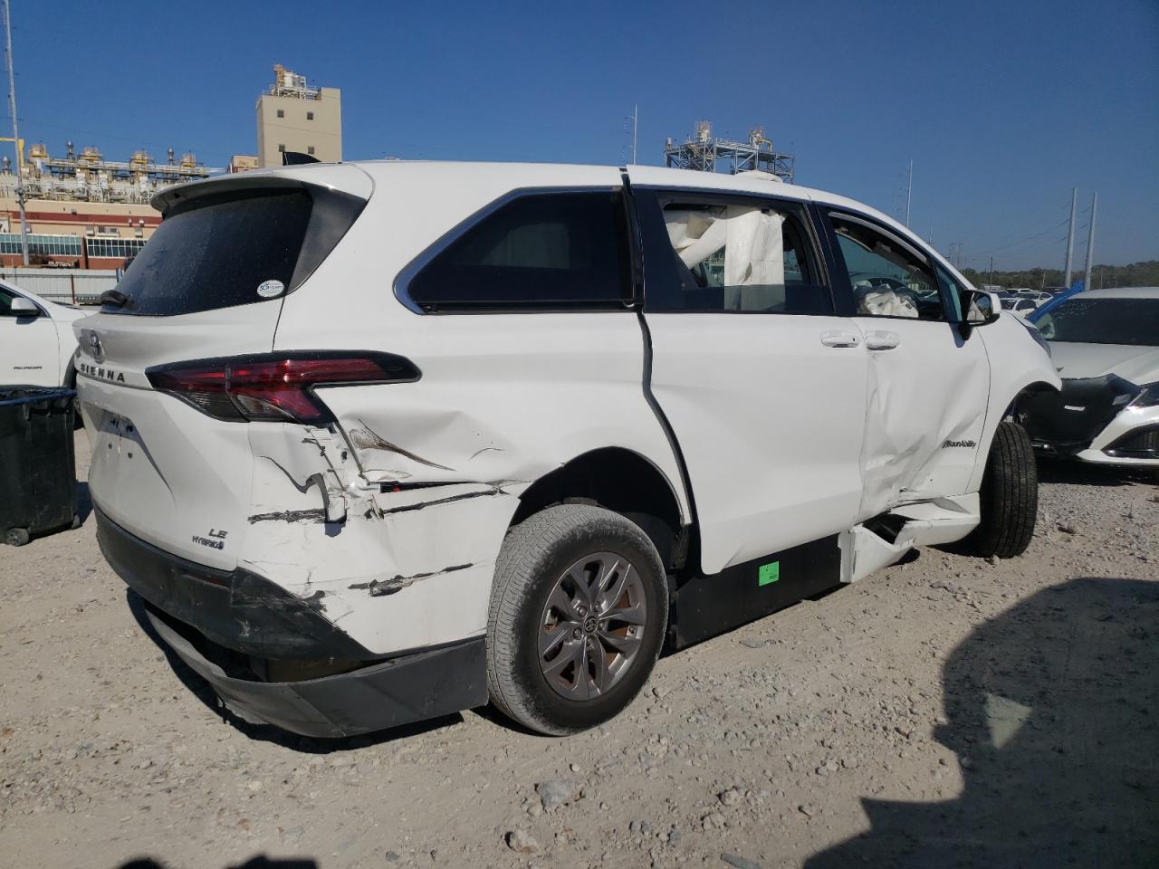 2022 TOYOTA SIENNA LE VIN:5TDKRKEC4NS105190