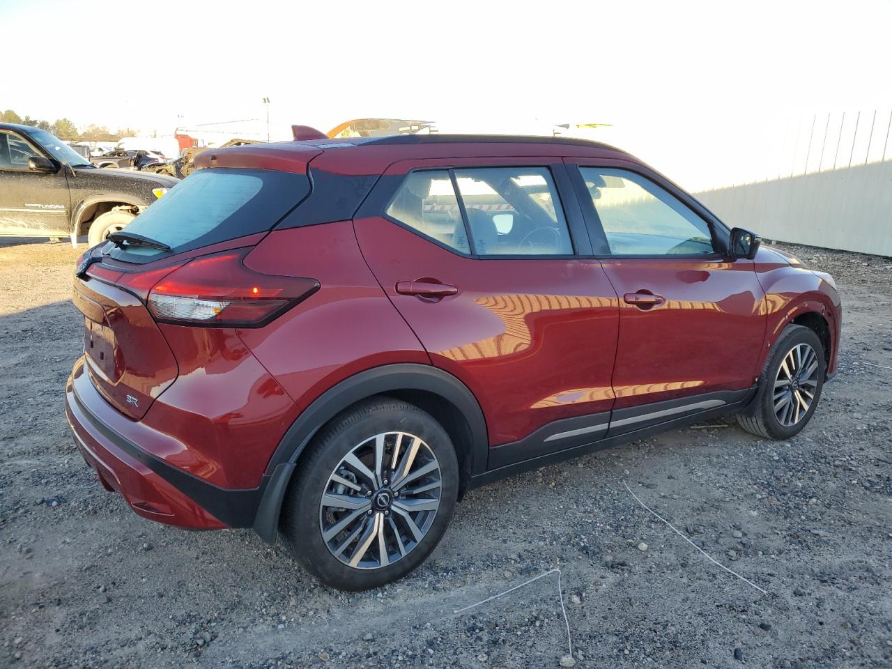 2023 NISSAN KICKS SR VIN:3N1CP5DV1PL562940