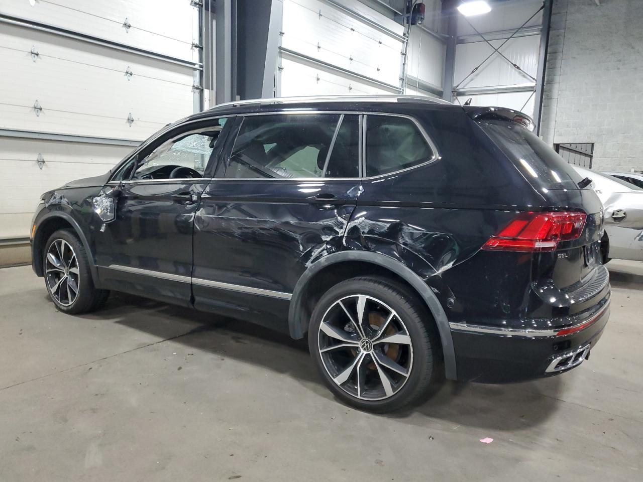 2022 VOLKSWAGEN TIGUAN SEL R-LINE VIN:3VV4B7AX9NM141266