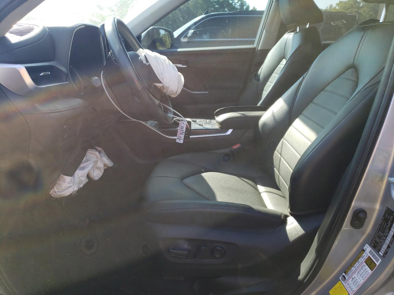 2022 TOYOTA HIGHLANDER XLE VIN:5TDGZRAH0NS541762