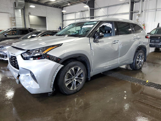 2022 TOYOTA HIGHLANDER HYBRID XLE VIN:5TDGBRCH4NS556749