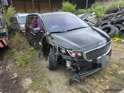 2015 Kia Carnival VIN: