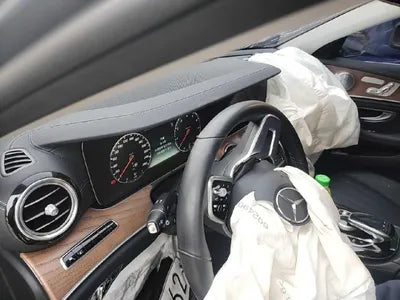 2019 Mercedes-Benz E 300 WDDZF4KB3KA667935 VIN:WDDZF4KB3KA667935