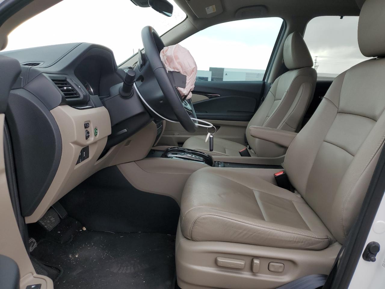 2022 HONDA PILOT TOURING VIN:5FNYF5H66NB035755