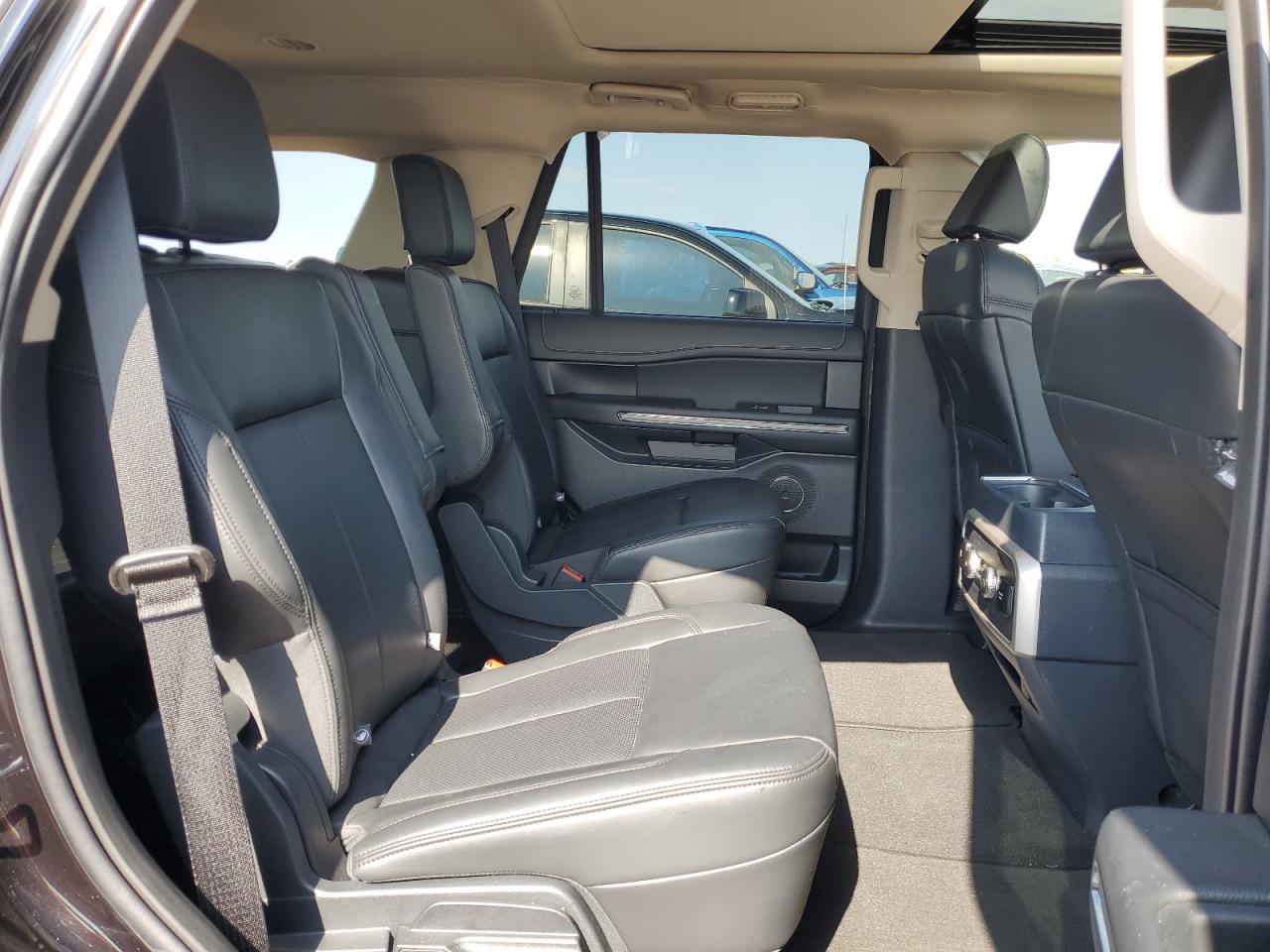 2024 FORD EXPEDITION XLT VIN:1FMJU1H83REA57412