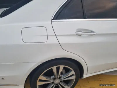 2014 Mercedes-Benz E 300 VIN: