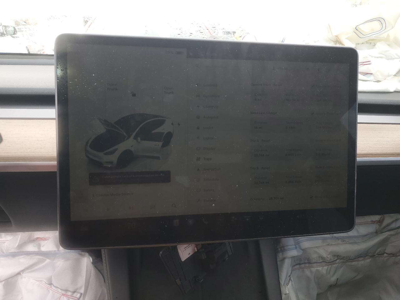 2022 TESLA MODEL Y  VIN:7SAYGDEF6NF493472