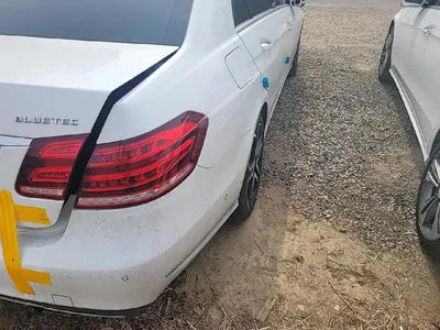 2015 Mercedes-Benz E 250 WDDHF9HB4GB273085 VIN:WDDHF9HB4GB273085