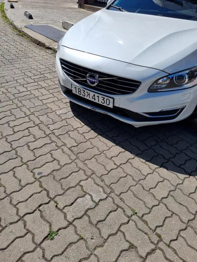 2017 Volvo S60 VIN: